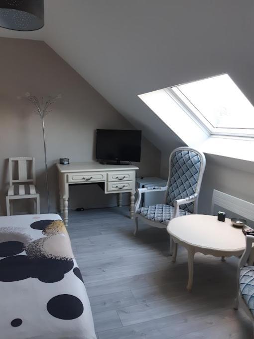 Chambre D'Hotes Les Hortensias Saint-Jean-la-Poterie エクステリア 写真